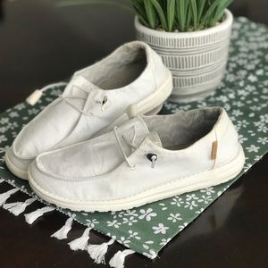 Hey Dude - woman’s 8